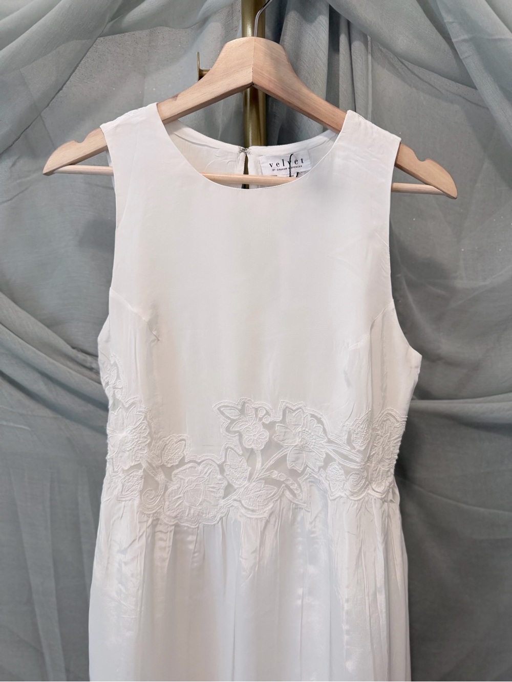 Velvet by Graham & Spencer “Bianca” White Sleeveless Lace-Trim Midi Dress - Picture 3 of 7
